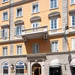 La Degli Specchi Piazza Unità D'italia Bed & Breakfast Trieste