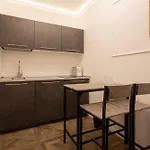 La Degli Specchi Piazza Unità D'italia 3*