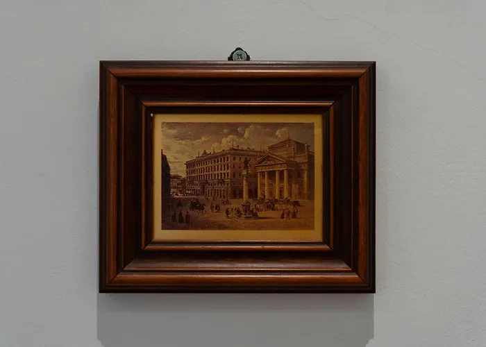 La Degli Specchi Piazza Unità D'italia Bed & Breakfast