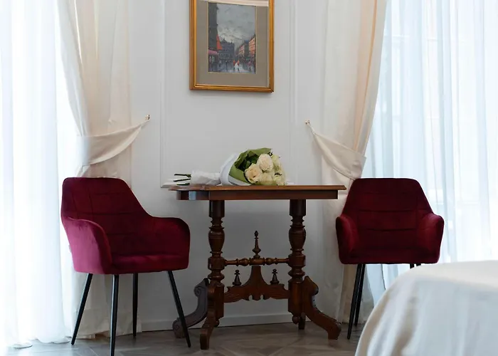 Bed & Breakfast La Degli Specchi Piazza Unità D'italia