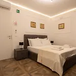 La Degli Specchi Piazza Unita D'italia לינה וארוחת בוקר