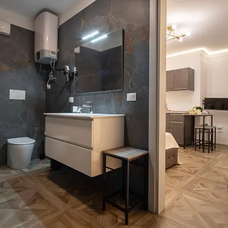 La Degli Specchi Piazza Unita D'italia 3* 的里雅斯特