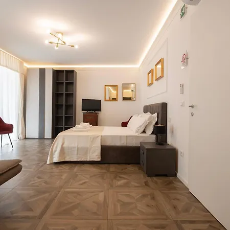 La Degli Specchi Piazza Unita D'italia Отель типа 