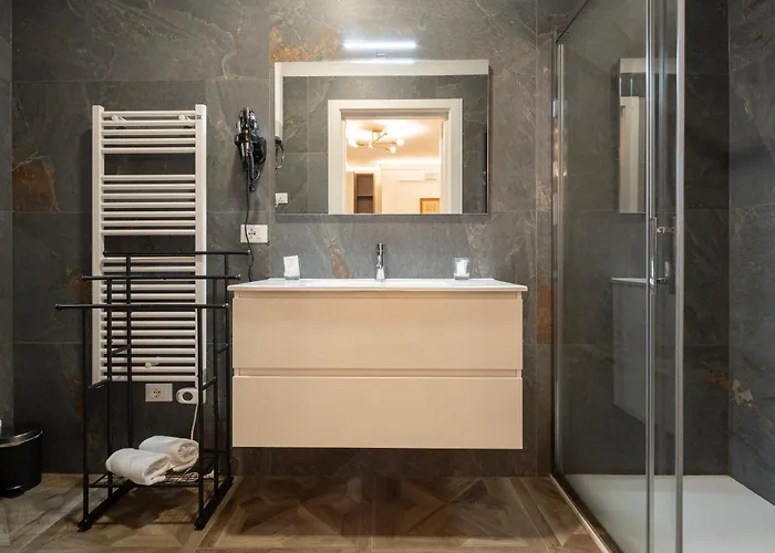 La Degli Specchi Piazza Unita D'italia 3* Trieste