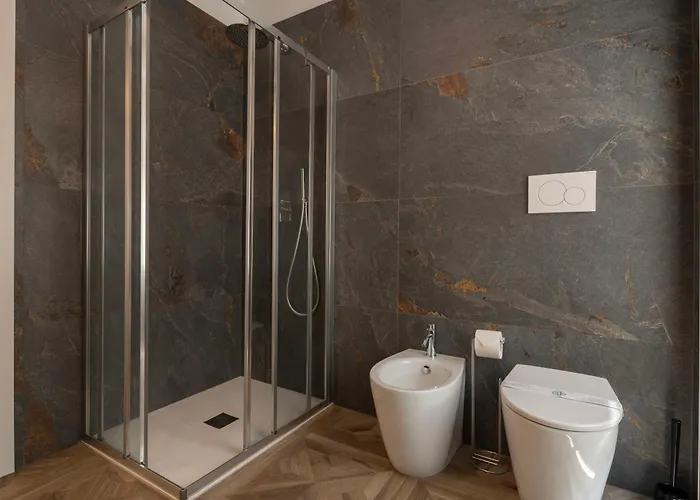 La Degli Specchi Piazza Unita D'italia Trieste