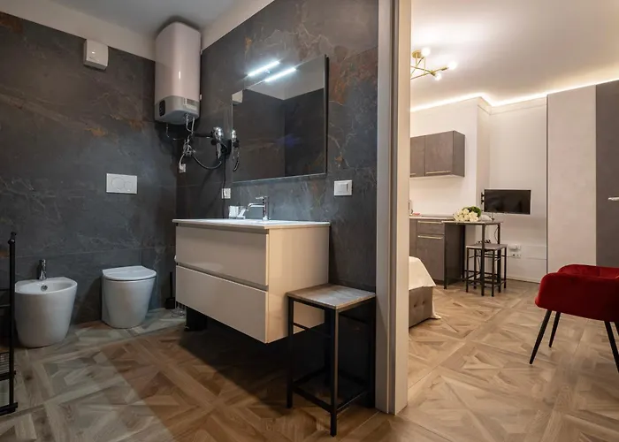 La Degli Specchi Piazza Unita D'italia 3* Trieste