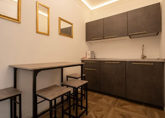 La Degli Specchi Piazza Unita D'italia Bed & Breakfast Trieste